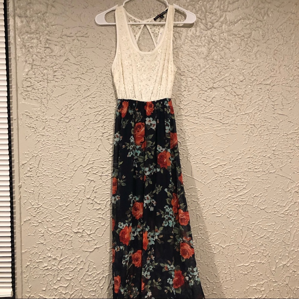 Floral/Lace maxi dress